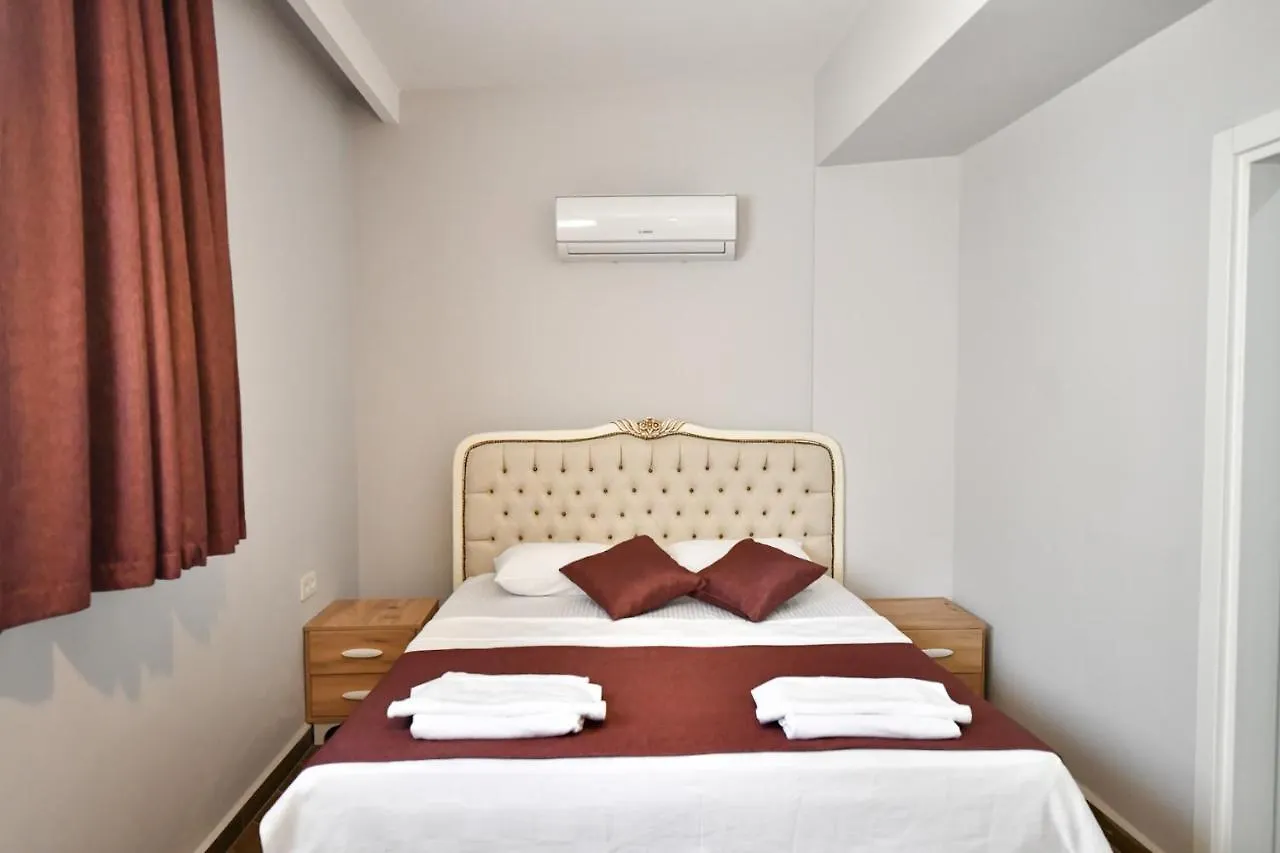 Red Moon Suites Фетхие